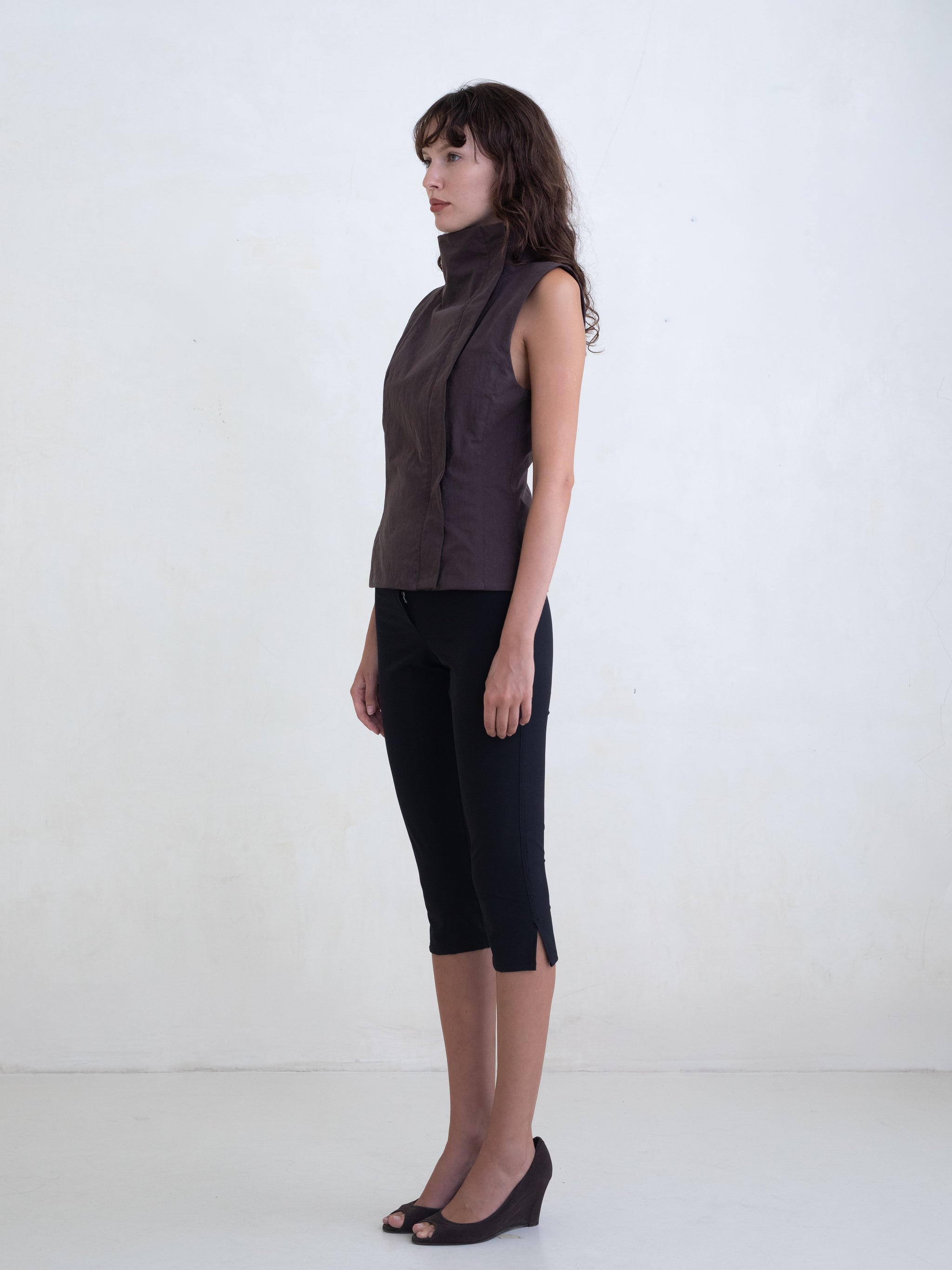 Petit Capri - Black