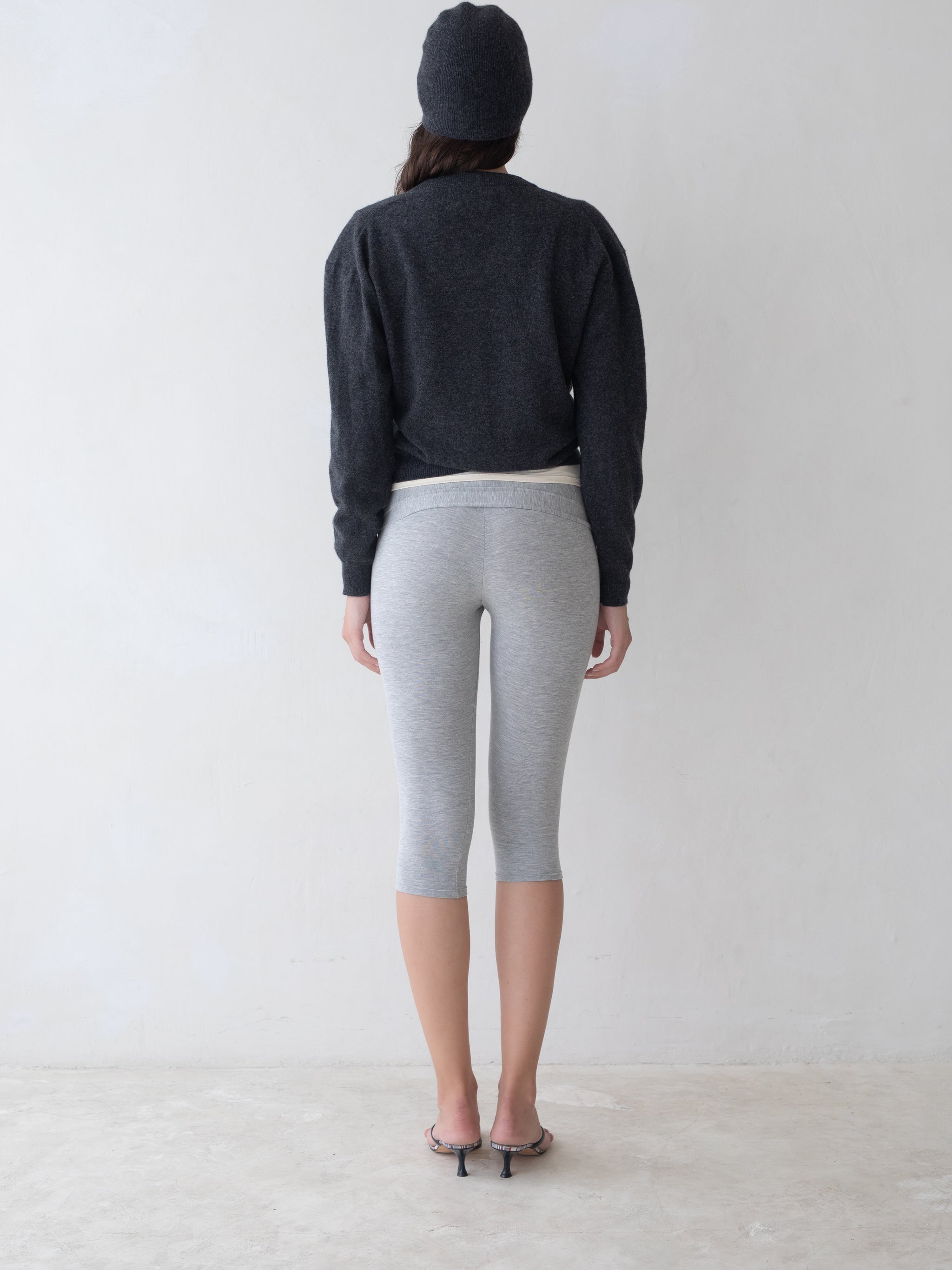 Valley Jumper - Charcoal